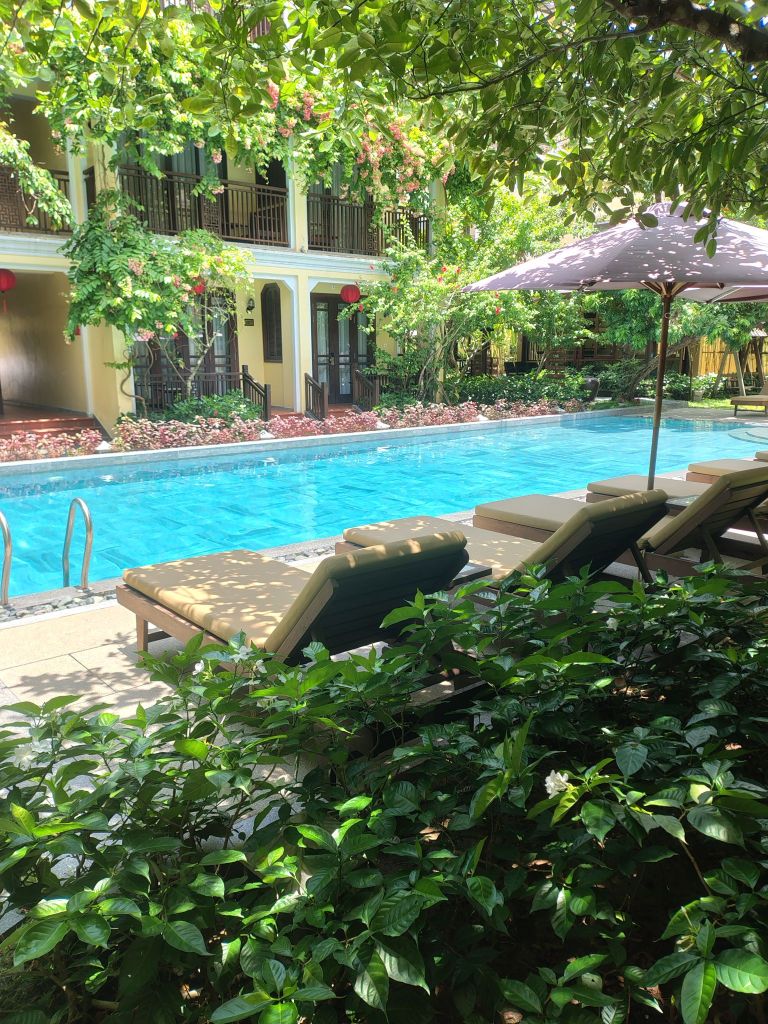 img_20250821_120324333_hdr4425765631654748824